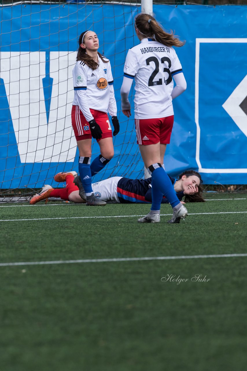 Bild 69 - wBJ HSV - F Holstein Kiel : Ergebnis: 0:6